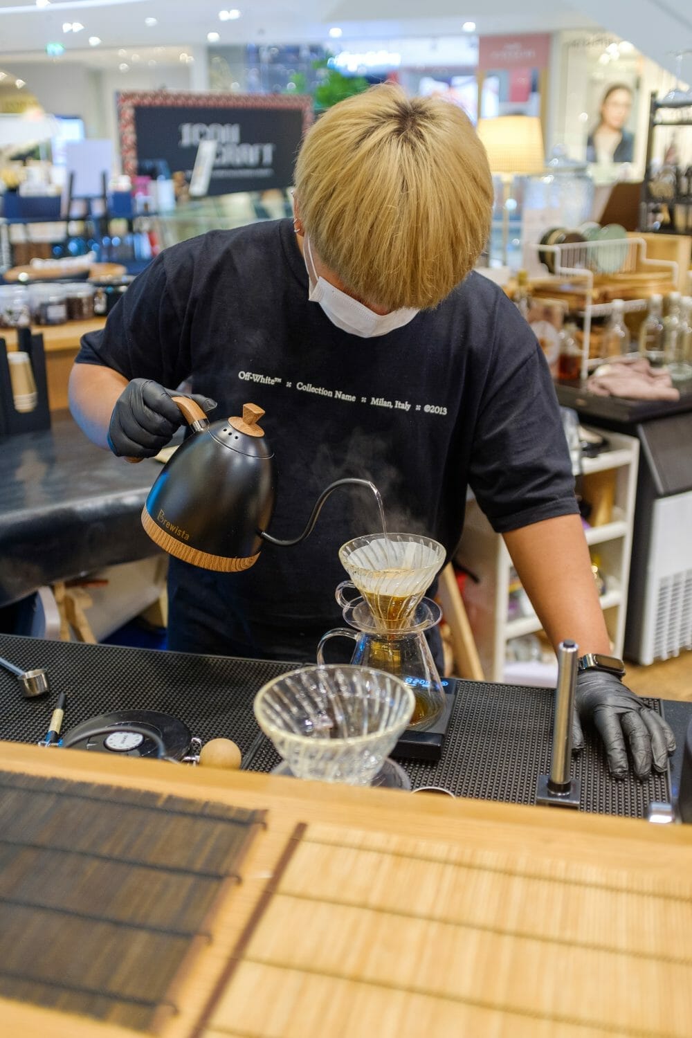 Barista pour over